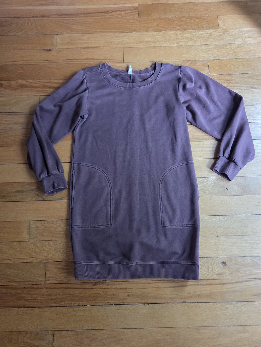 Anthropolgie Daily Practice Long Sleeve Pocket Sweatshirt Dress in Mauve/raisin